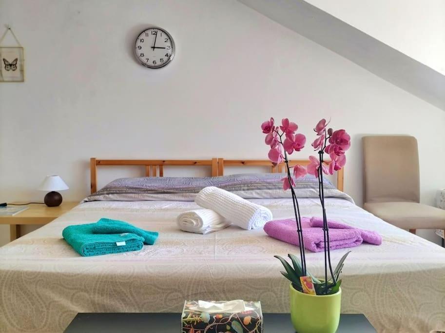 La Casa Di Marta - Ampia Ed Accogliente Mansarda In Piazza Statuto Appartamento Torino Esterno foto