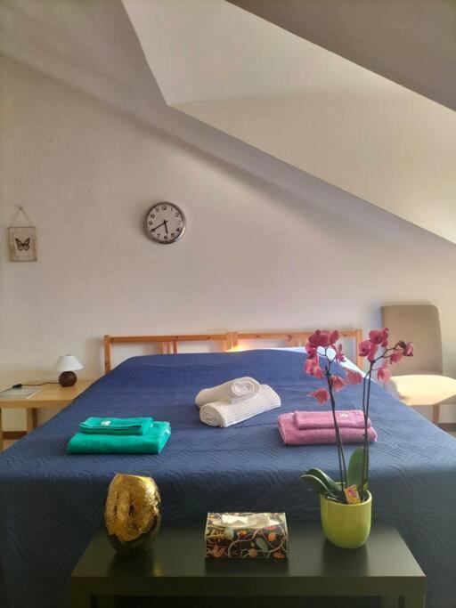 La Casa Di Marta - Ampia Ed Accogliente Mansarda In Piazza Statuto Appartamento Torino Esterno foto