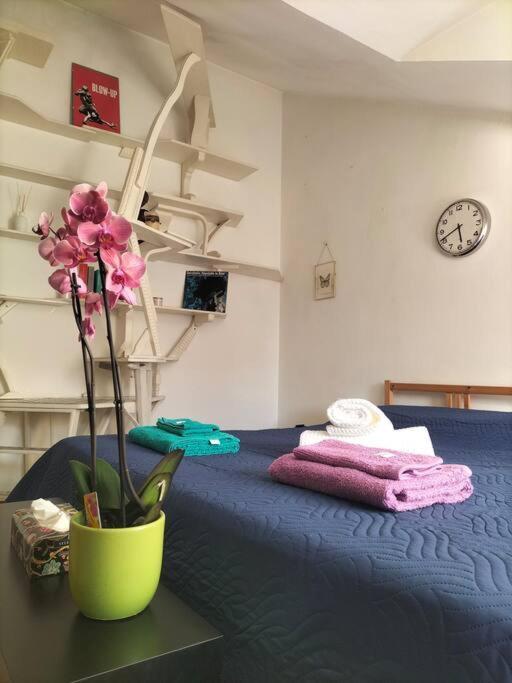 La Casa Di Marta - Ampia Ed Accogliente Mansarda In Piazza Statuto Appartamento Torino Esterno foto