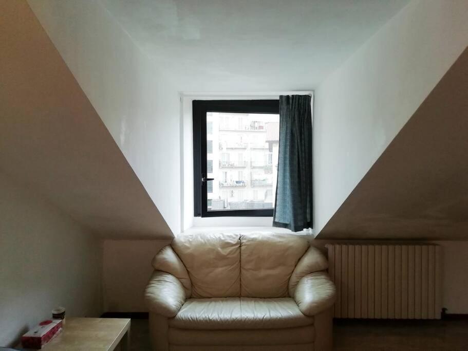 La Casa Di Marta - Ampia Ed Accogliente Mansarda In Piazza Statuto Appartamento Torino Esterno foto